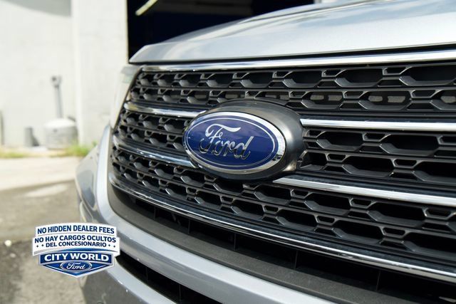 Certified 2022 Ford Explorer XLT w/ Equipment Group 202A AWD/4WD image 7