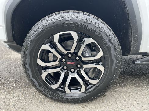 New 2025 GMC Canyon AT4 w/ Nightfall Edition AWD/4WD image 65