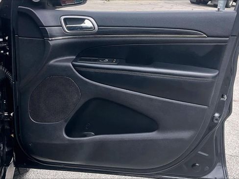 Used 2020 Jeep Grand Cherokee Limited X image 23