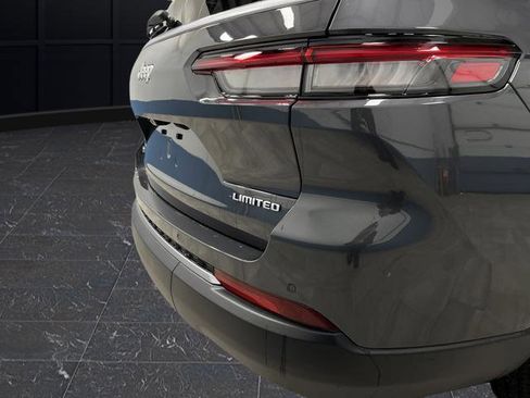 New 2026 Jeep Grand Cherokee L Limited w/ Luxury Tech Group II image 35