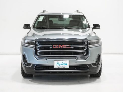 Used 2023 GMC Acadia AT4 image 3