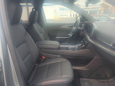 Used 2026 Chevrolet Traverse LT AWD/4WD image 33