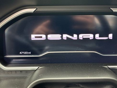 Used 2023 GMC Sierra 1500 Denali w/ Denali Reserve Package AWD/4WD image 36