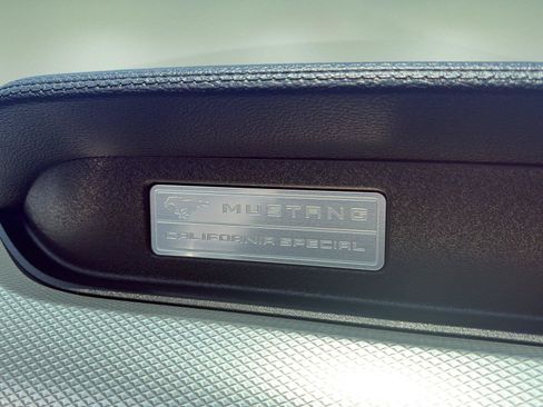 Used 2016 Ford Mustang GT Premium w/ Equipment Group 401A RWD image 25
