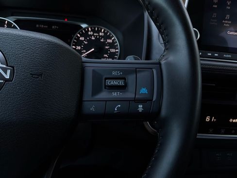 Used 2025 Nissan Rogue SV AWD/4WD image 36