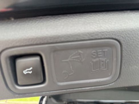 Used 2024 Ford Expedition Limited image 51