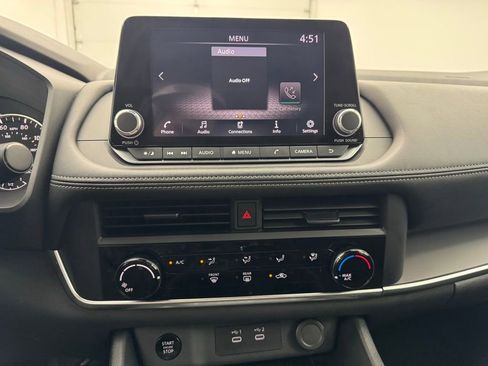 Used 2024 Nissan Rogue S image 20