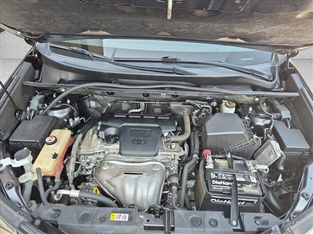 Used 2018 Toyota RAV4 XLE FWD image 22