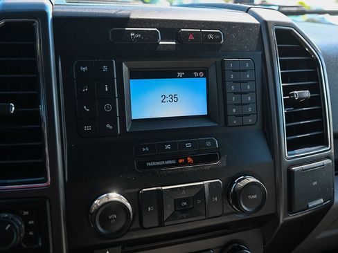Used 2018 Ford F150 XLT AWD/4WD image 35