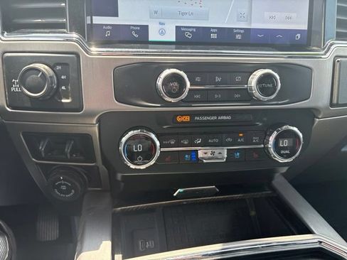 Used 2022 Ford F350 Platinum AWD/4WD image 27