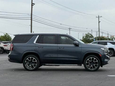 Used 2021 Chevrolet Tahoe LT w/ LT Signature Package RWD image 5
