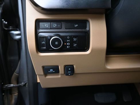 Used 2024 Ford F350 Lariat w/ FX4 Off-Road Package image 10