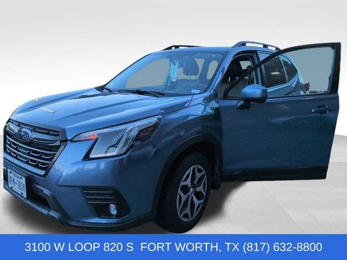 Used 2024 Subaru Forester Premium AWD/4WD image 1