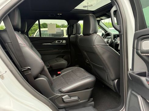New 2026 Ford Explorer ST w/ Sun And Sound Package AWD/4WD image 10