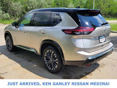Certified 2026 Nissan Rogue Platinum w/ Platinum Premium Package AWD/4WD image 5