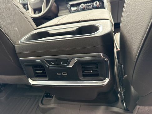 Used 2024 GMC Sierra 1500 Denali w/ Technology Package image 10