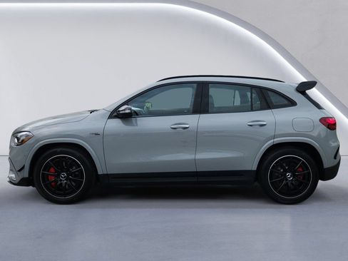 New 2026 Mercedes-Benz GLA 35 AMG 4MATIC image 6