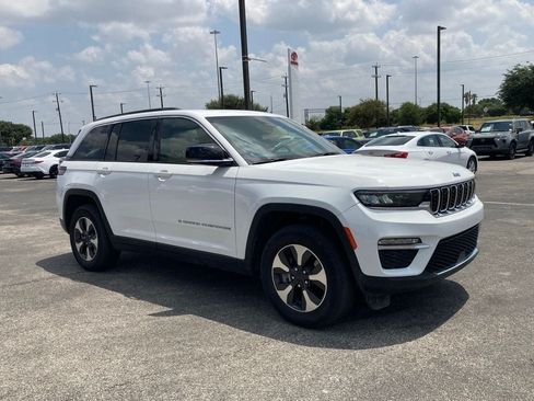 Used 2024 Jeep Grand Cherokee Limited 4xe AWD/4WD image 2