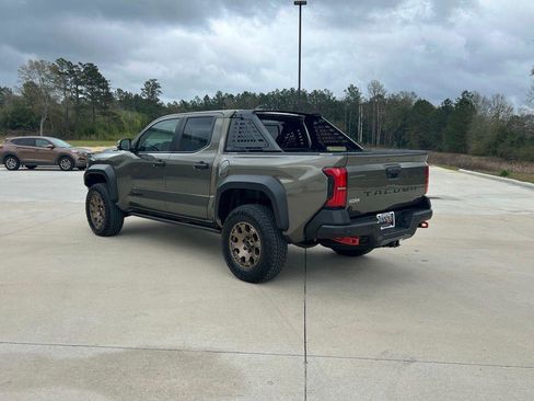 New 2026 Toyota Tacoma 4x4 Double Cab Hybrid image 5