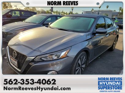 Used 2021 Nissan Altima 2.5 SV w/ SV Premium Package