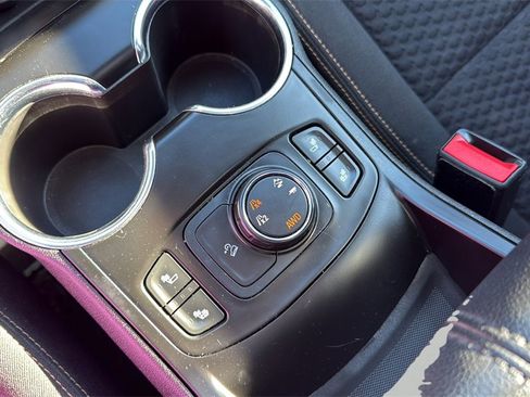 Used 2018 GMC Terrain SLE w/ Driver Convenience Package image 34