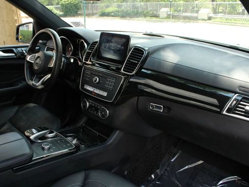 Used 2017 Mercedes-Benz GLE 43 AMG 4MATIC w/ Premium 2 Package image 36