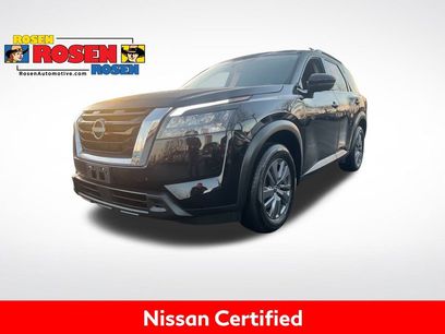 Certified 2025 Nissan Pathfinder SV