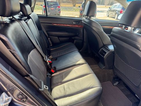 Used 2012 Subaru Outback 2.5i Limited w/ Moonroof Pkg image 15