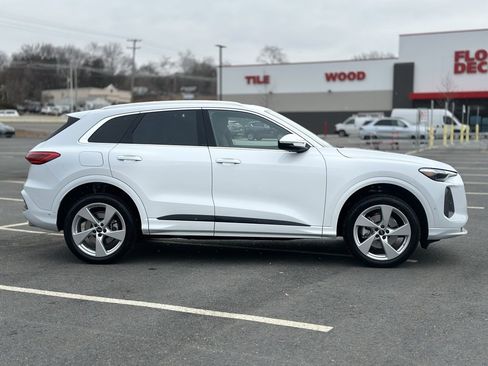 Used 2025 Audi Q5 Premium Plus image 8