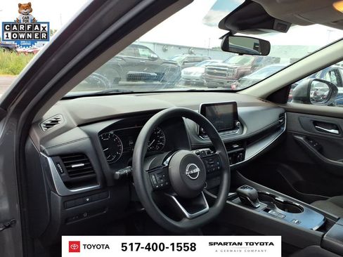Used 2023 Nissan Rogue SV FWD image 13