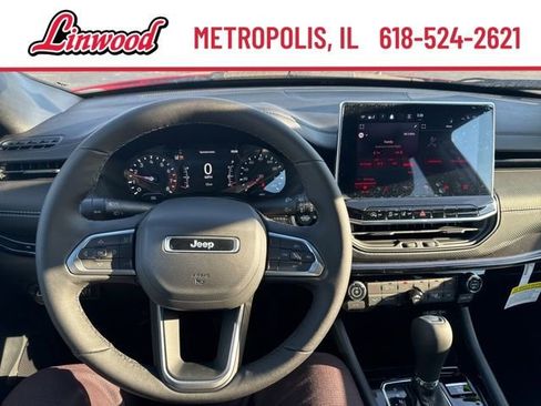Used 2024 Jeep Compass Latitude w/ Convenience Group AWD/4WD image 15