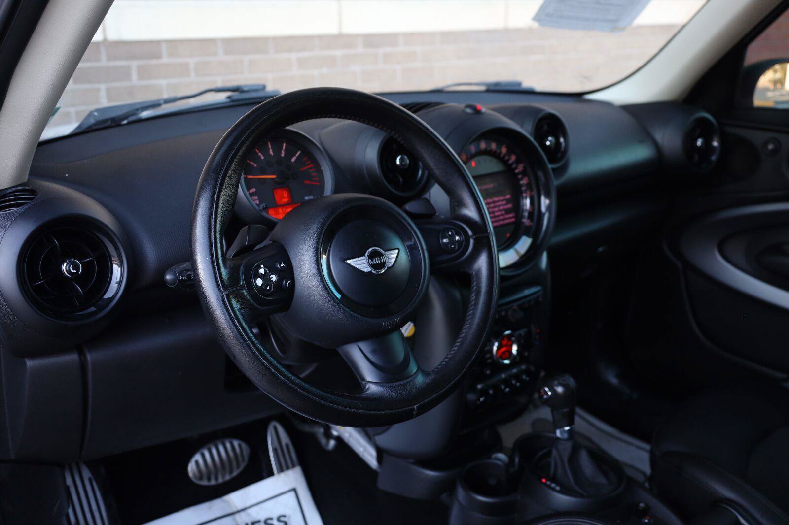 Used 2015 MINI Cooper Paceman S FWD image 16