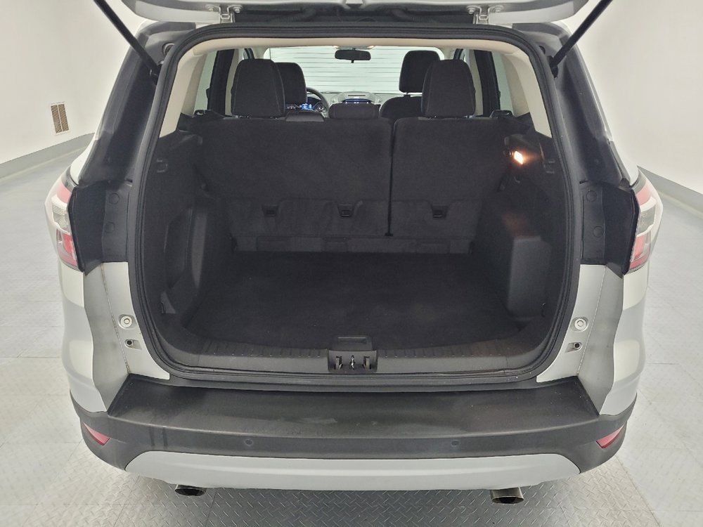 Used 2017 Ford Escape SE w/ Equipment Group 201A FWD image 29