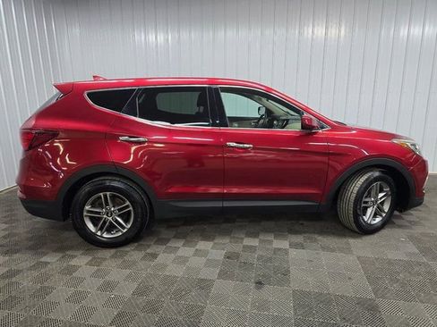 Used 2017 Hyundai Santa Fe Sport image 2