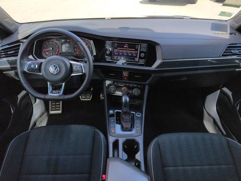 Used 2019 Volkswagen Jetta GLI FWD image 15