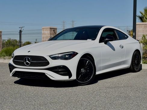 Used 2024 Mercedes-Benz CLE 300 4MATIC Coupe image 2