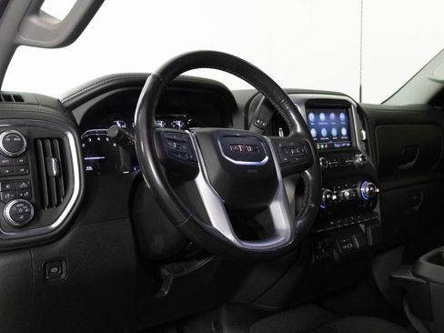 Used 2022 GMC Sierra 2500 SLE w/ SLE Value Package; image 4