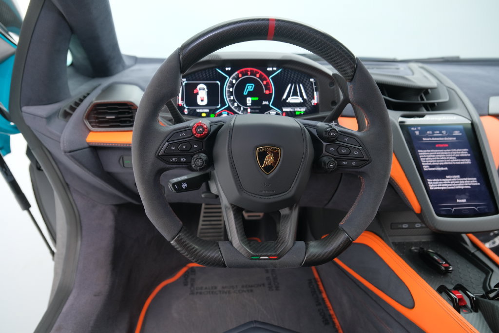 Used 2024 Lamborghini Revuelto AWD/4WD image 31