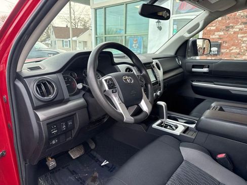 Used 2016 Toyota Tundra SR5 w/ SR5 Upgrade Package image 10