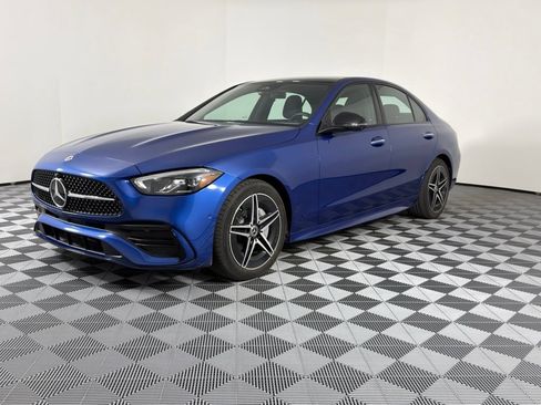 Used 2025 Mercedes-Benz C 300 4MATIC Sedan image 4