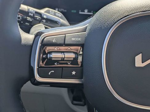 New 2026 Kia Sorento LX FWD image 23