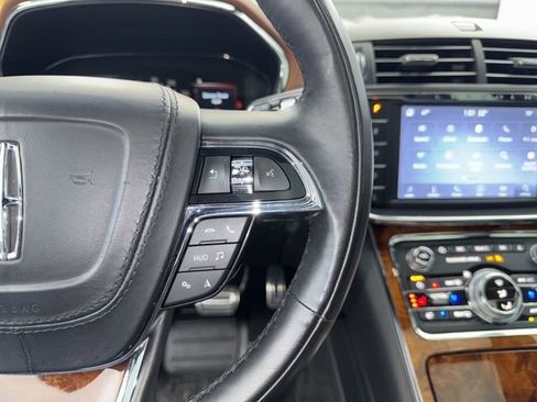 Used 2020 Lincoln Continental Black Label w/ Rear Seat Amenities Package image 28