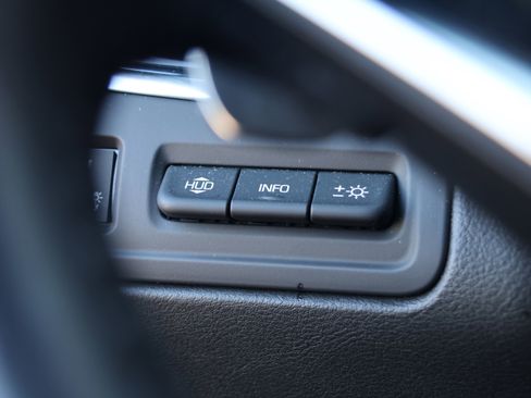 Used 2020 Cadillac XT6 Sport image 16