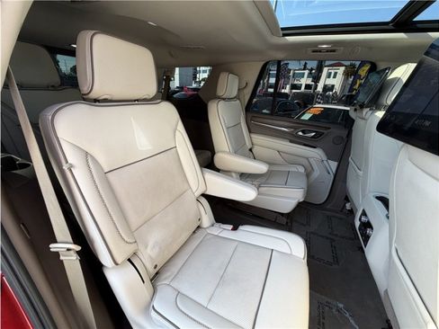Used 2021 GMC Yukon Denali w/ Denali Premium Package AWD/4WD image 35