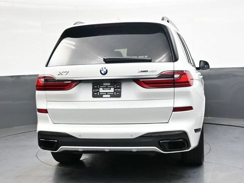 Used 2021 BMW X7 xDrive40i w/ M Sport Package image 4