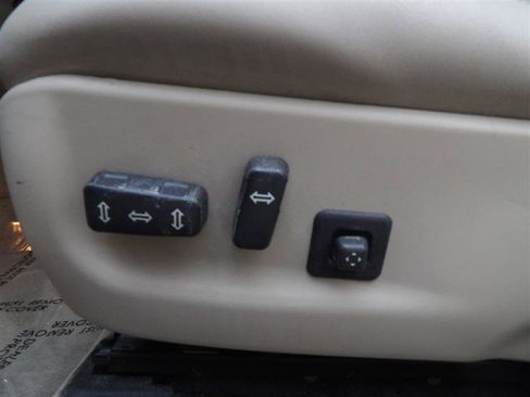 Used 2002 Cadillac Eldorado ESC w/ Preffered Equipment Group image 19