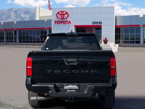 Used 2026 Toyota Tacoma TRD Off-Road AWD/4WD image 5