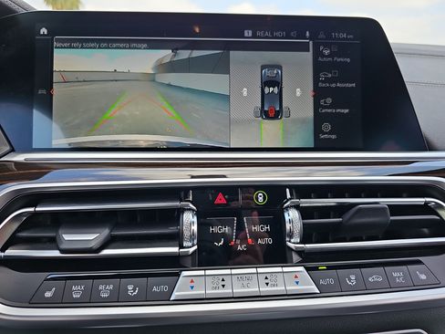 Used 2023 BMW X6 xDrive40i w/ Premium Package image 23