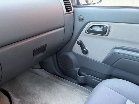 Used 2005 GMC Canyon SLE RWD image 12
