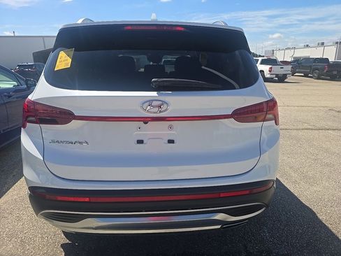 Used 2022 Hyundai Santa Fe SEL w/ Convenience + Premium Package FWD image 6